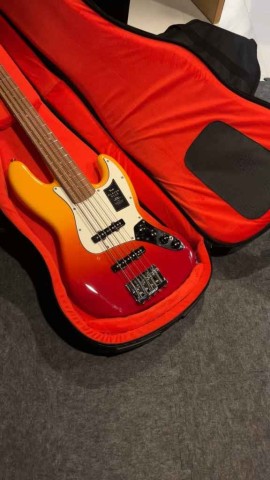 Bass fender v -pau ferro tequila sunrise
