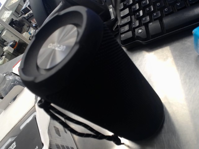 Speaker bluetooth