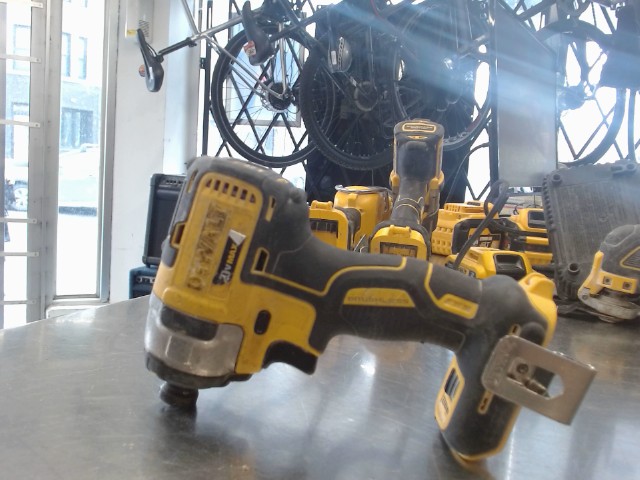 Drill dewalt