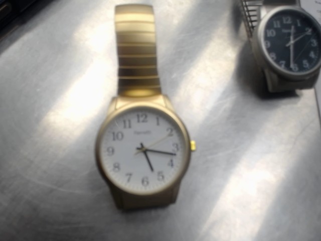 Montre homme dor�e mat