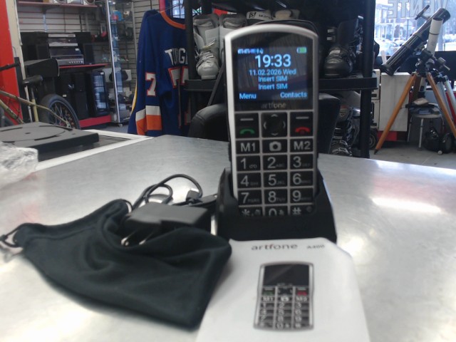 Cellulaire pour ain�s/senior dual sim