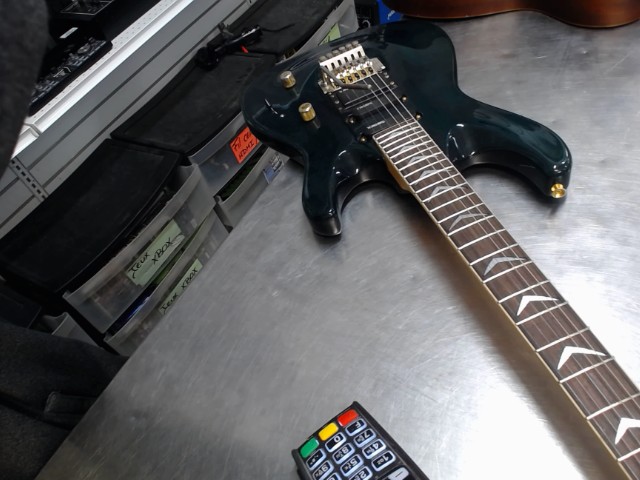 Samick guitar electric green