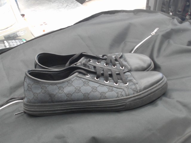 Soulier en tissu gucci noir monogram