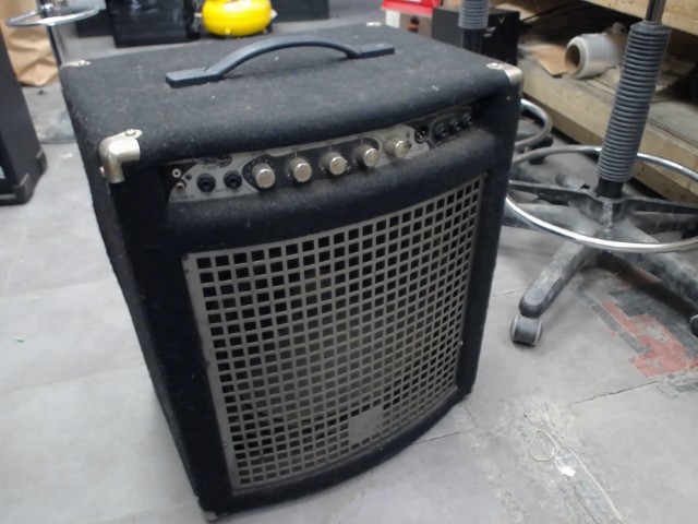 Ampli bass master xm100