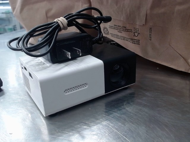 Mini projecteur sans manette