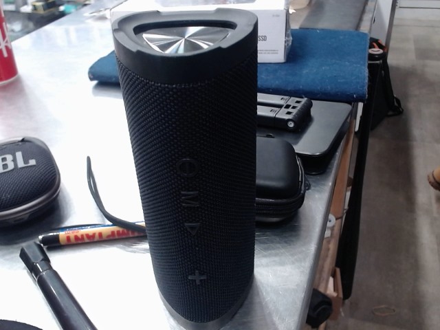 Speaker bluetooth