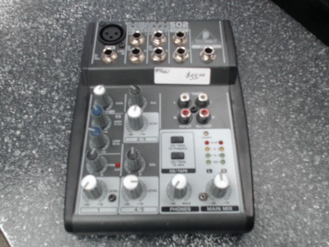 Compact mixer behringer xenyx 502