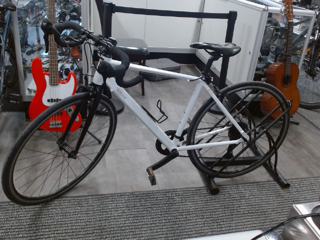 White triban rc 100 missing the t on tri