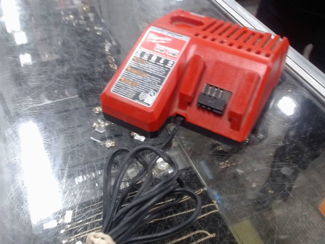 Chargeur batterie 12v/18v