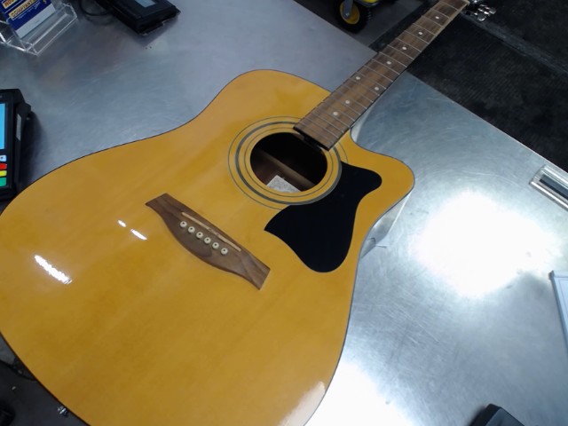 Guitar electro acoustic