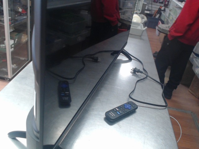 Television 40 pouces smart + tc