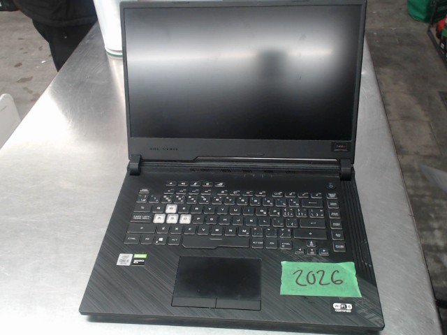 Portable gamer avec fil rog strix g512li