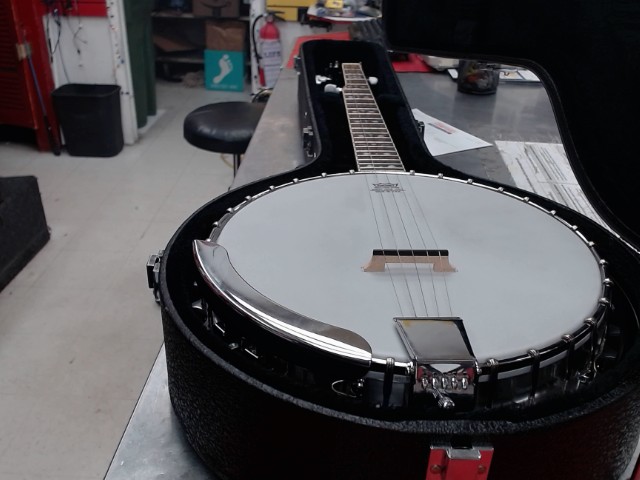 Guitare banjo remo fender made use