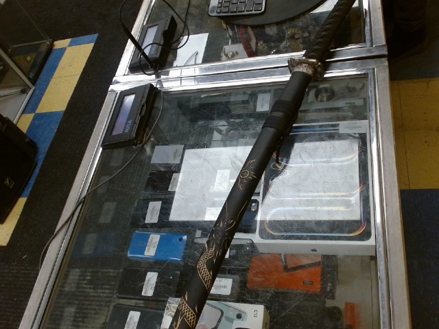 Long katana sheath et grip noire