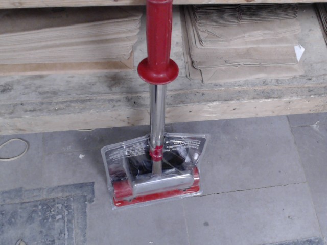 Rouleau a plancher extensible