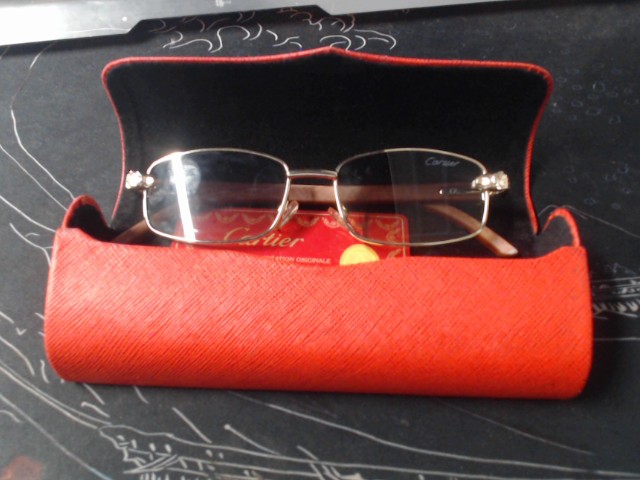 Cartier sunglasses replica with case