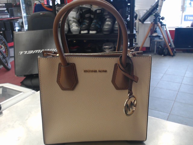 Mercer medium pebbled leather crossbag