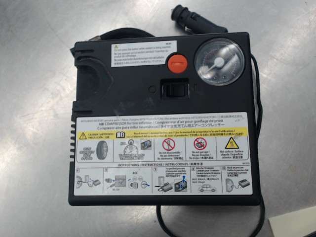 Compresseur a air portatif pour voiture