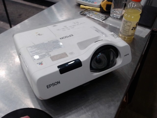 Projecteur blanc powerlite 530