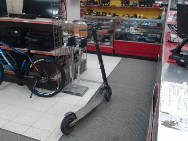 Trotinette sans chargeur