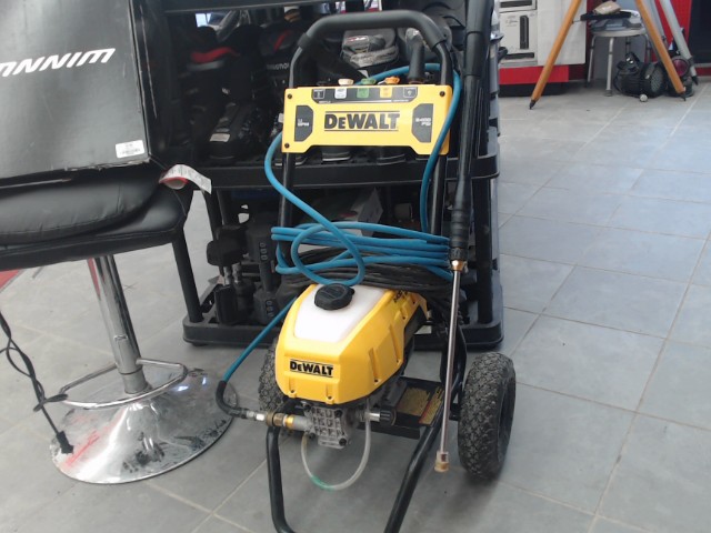 Laveuse a pression 2400 psi