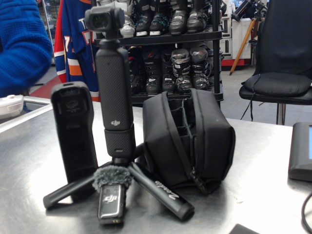 Camera stabil 4k rotable touchsc black