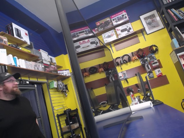 T�l�viseur 49 pouces incurve smart 4k