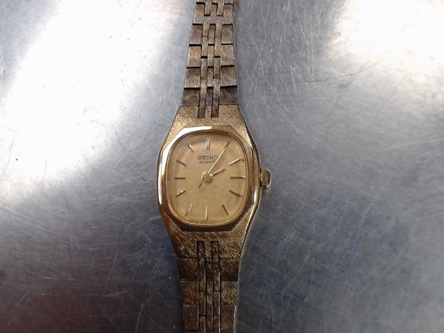 Seiko quartz dor�e