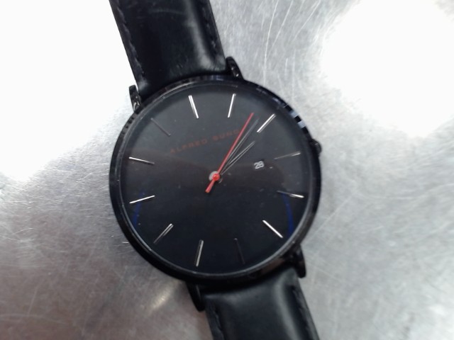 Alfred sung montre noire