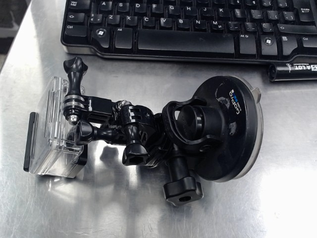 Stand protecteur avec suce go pro