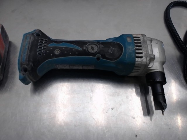 Makita nibler