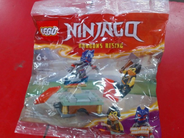 Lego tournament training ground 49 pcs