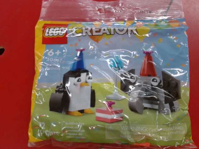 Lego creator animal birthday party 72 pc