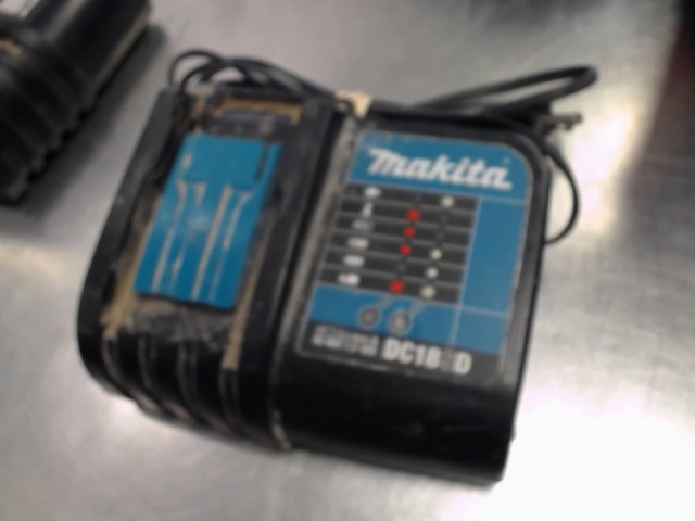 Chargeur makita