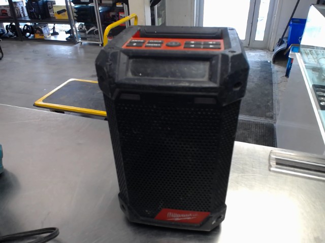 Radio chantier milwaukee tool only m12
