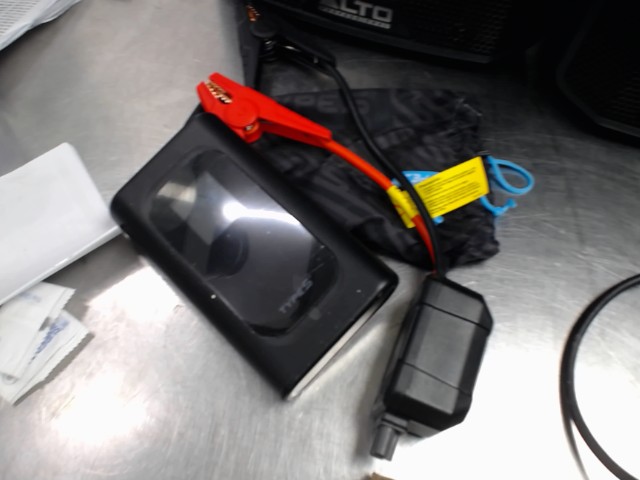 Jump starter dans pouch