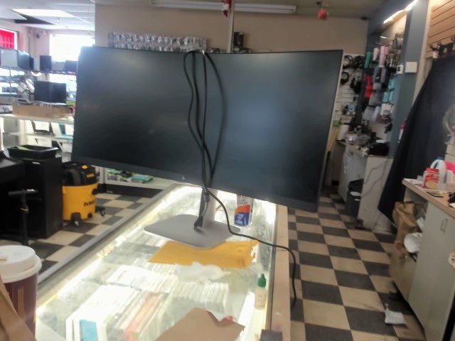 Ecran curved wqhd moniteur conference