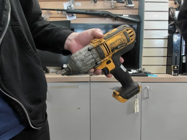 Impact wrench