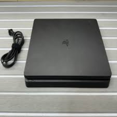 Ps4 slim clean used deja amner +power