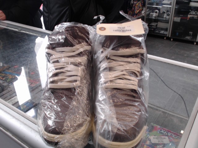 Jordan 4 grey size 10.5