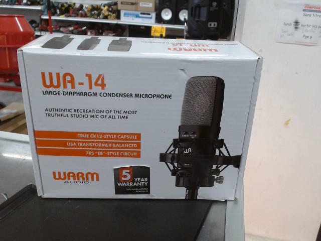 Microphone condenser dans boite