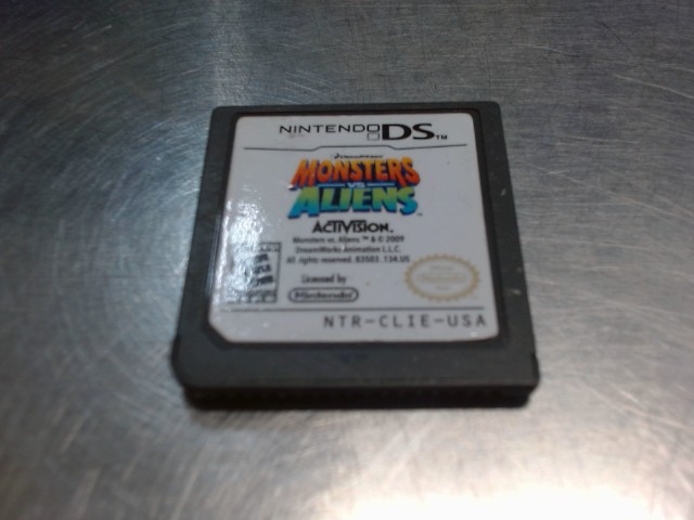 Monsters vs aliens