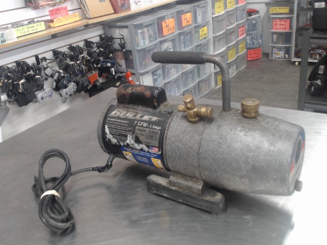 Vaccum pump pour frigoriste