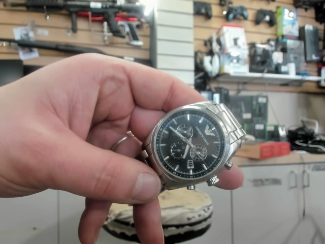 Montre missing links