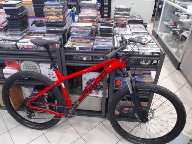 Velo rouge norco 10 vitesse