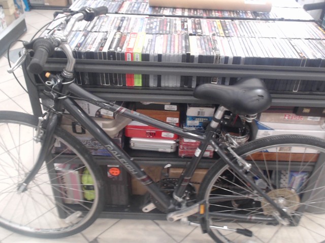 Velos gris 21 vitesse 7 arriere 3 avant