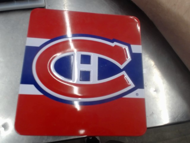 Mix de cartes de joueurs et de stats mtl