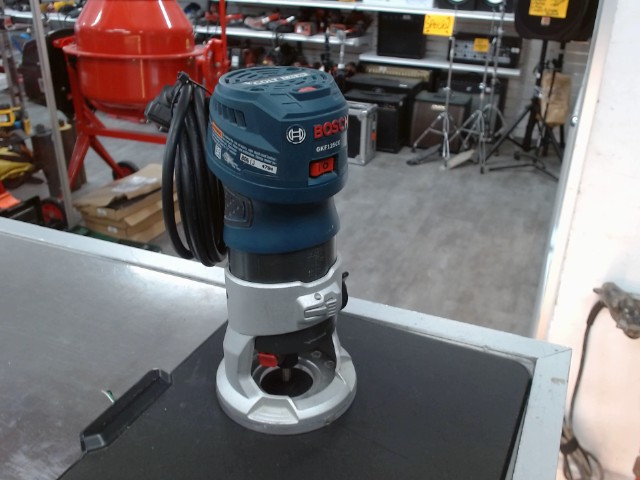 Electric palm router