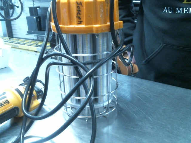 Lampe de chantier suspendable ''joseph''