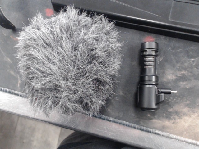 Micro pour cellulaire rode avec pop scre